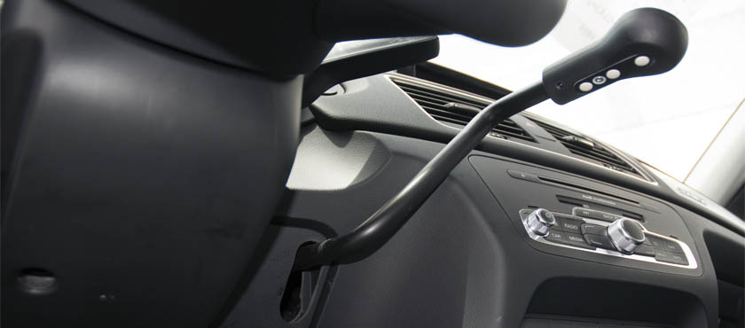 pedali acceleratore a sinistra meccanici