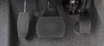 cerchielli acceleratore sotto volante